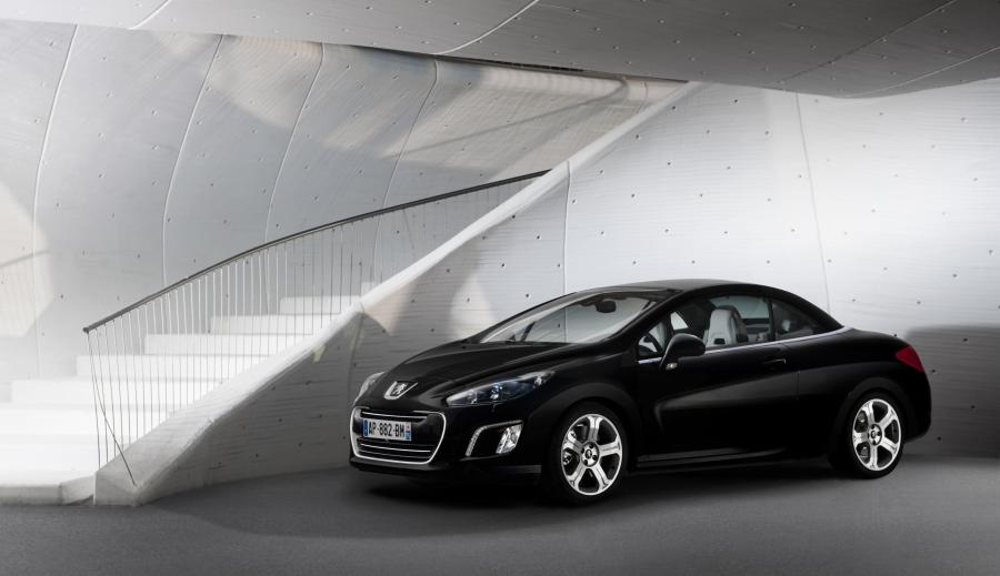  Peugeot 308 CC 2011 года  (фото 12 из 22)